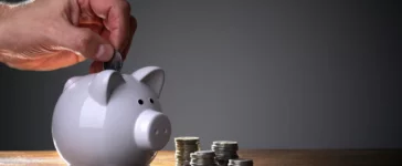Τι είναι ο κουμπαράς για τη νέα γενιά που εξήγγειλε ο Μητσοτάκης -Πώς θα μπορεί ένα παιδί στα 18 να έχει 60.000 ευρώ