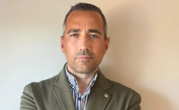 Ο Νυφούδης της ΕΛΑΣ βρήκε στην... Παγκόσμια Βάση Δεδομένων, την περιουσία του 1% των πλούσιων Ελλήνων στα €200 δισ.