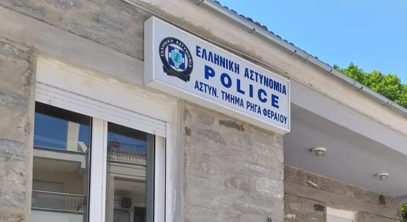 Βελεστίνο: Πήγε στο Αστυνομικό Τμήμα για υπόθεσή του και κατέληξε με χειροπέδες