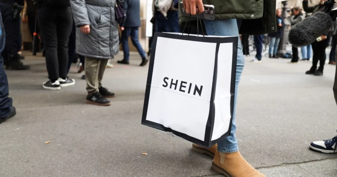 Τέλος αυτοκρατορίας για τη Shein; Ζημίες 99 εκατ. δολαρίων από το «χαράτσι» των 3 ευρώ (vid)