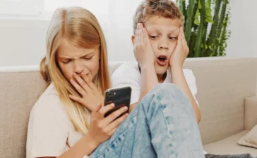 Πώς να μειώσετε την προβληματική χρήση των social media από τα παιδιά – Οδηγός επιβίωσης για γονείς